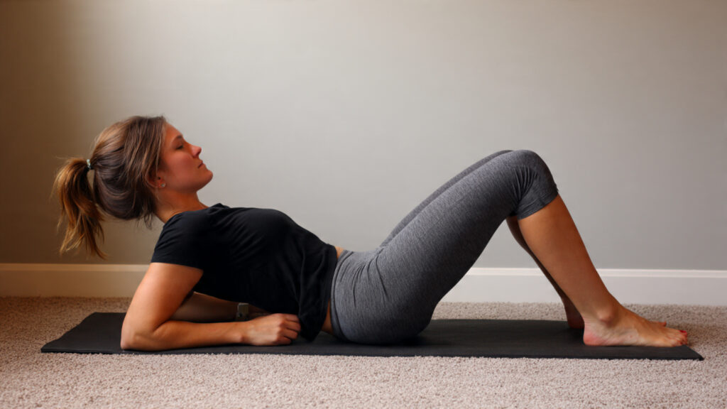 Glute bridge exercise for beginners at home.