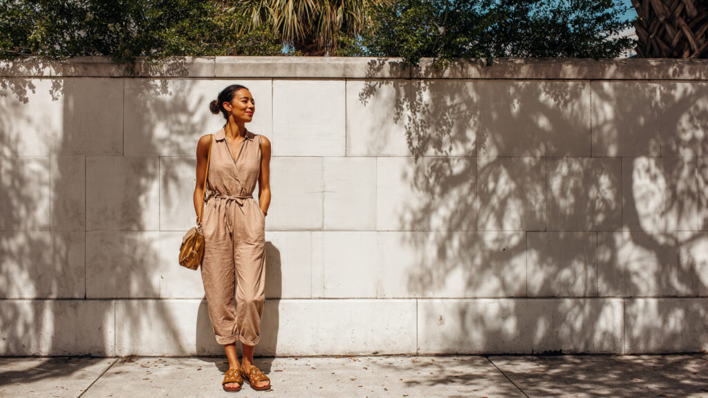 jumpsuit travel outfit for easy styling