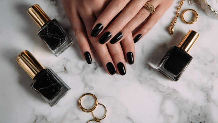 12 Black Nails Designs That Look Super Elegant